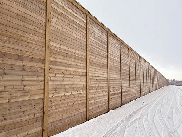 Acoustic fencing example at a Zenobē site